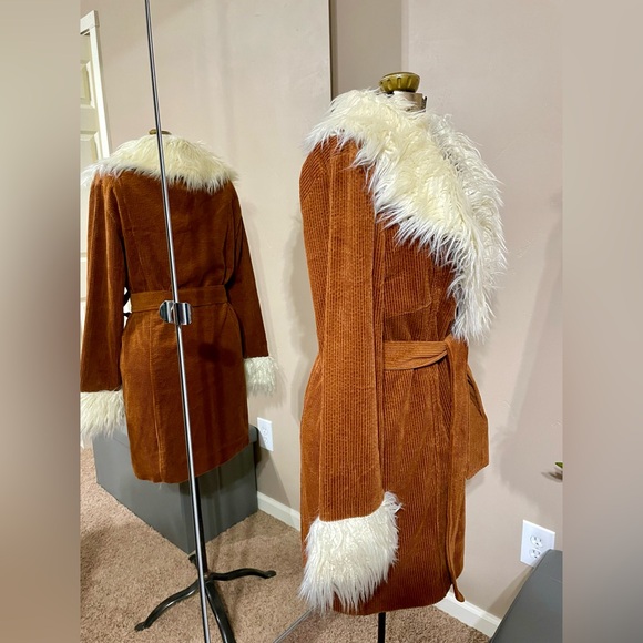 Show Me Your Mumu Penny Lane Coat Sienna Corduroy Jacket Faux Fur Trim NWT - Picture 6 of 15